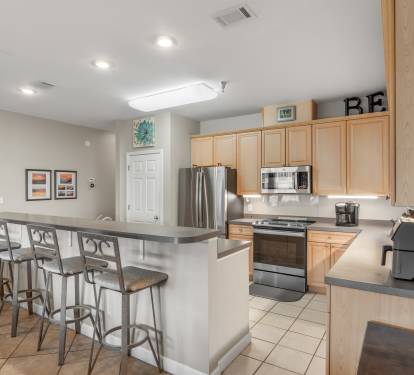 Kitchen/Bar