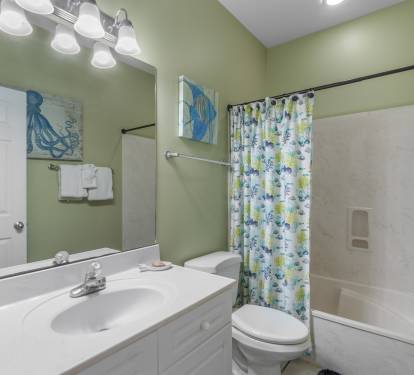 3rd Floor Guest Bathroom