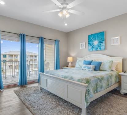 3rd Floor Master Bedroom (King)