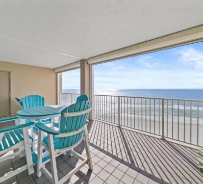 4 White Caps 1404 Balcony