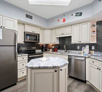 10 White Caps 1404 Kitchen