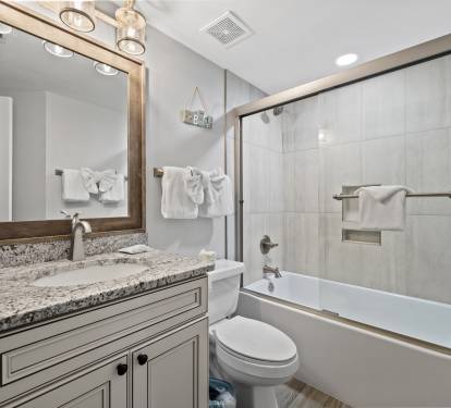 16.1 White Caps 1404 Bathroom 2