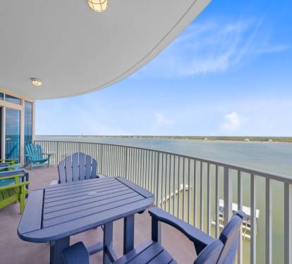 5 Lagoon Tower 902 Balcony