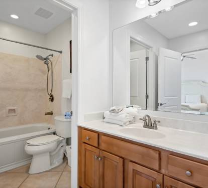 20 Lagoon Tower 902 Bathroom 2