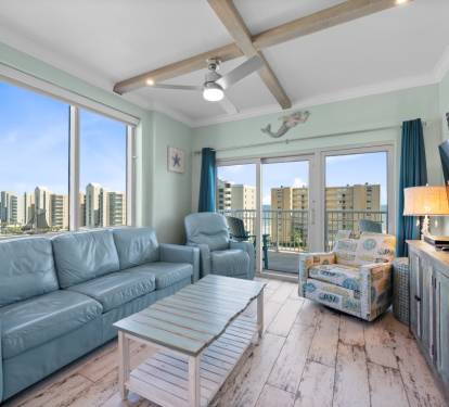 1 Crystal Tower 601 Living Room