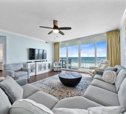 2 San Carlos 409 Living Room