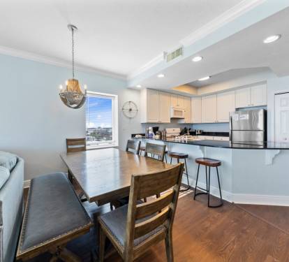 7 San Carlos 409 Dining Area-Kitchen