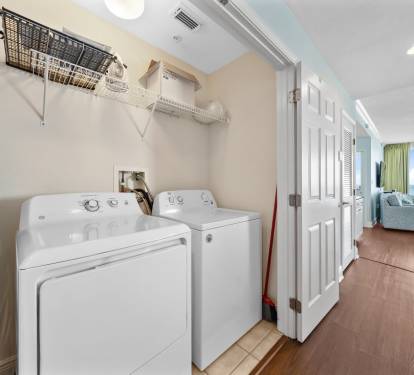 23 San Carlos 409 Laundry
