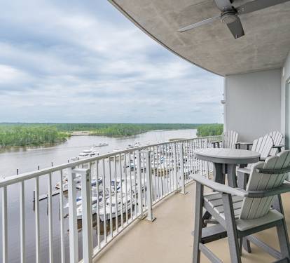 5 WH713 BALCONY