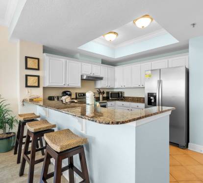 10 Crystal Shores West 1008 Kitchen