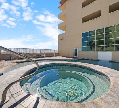 6 CSW Outdoor Hot Tub