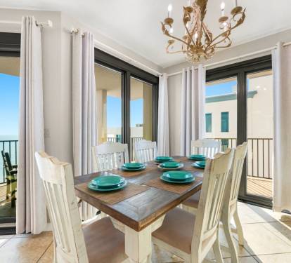 8 Phoenix East 1201 Dining table