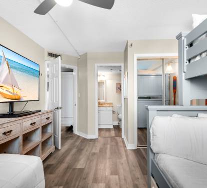 Bedroom 3 with Flat Screen TV