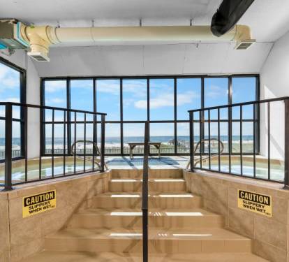8 PHIII INDOOR HOT TUBS