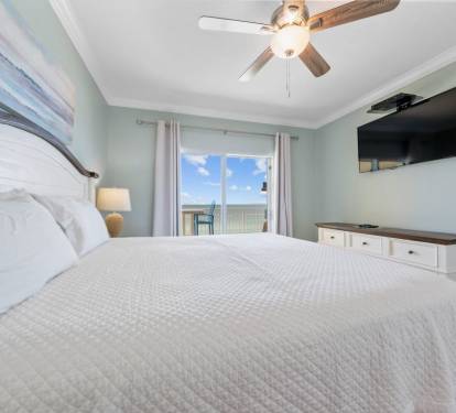 15 Crystal Shores West 108 Primary Bedroom