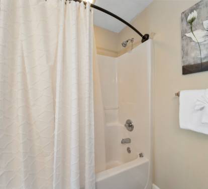 17 Crystal Shores West 108 Primary Bathroom
