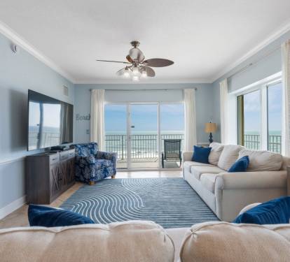 2 Crystal Shores West 208 Living Room