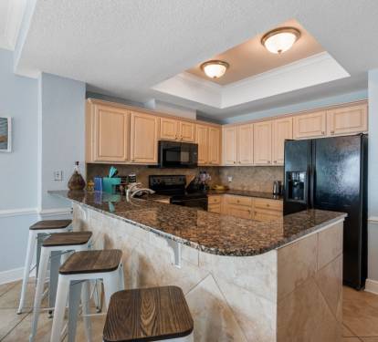 10 Crystal Shores West 208 Kitchen