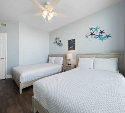 28 Crystal Shores West 208 Bedroom 3