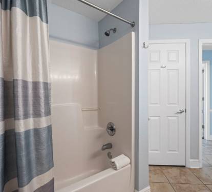 30 Crystal Shores West 208 Bathroom 3