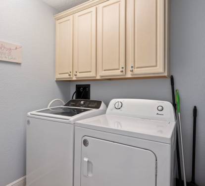 31 Crystal Shores West 208 Laundry