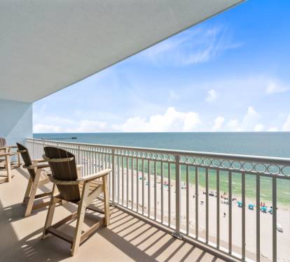 4 Colonnades 1202 Balcony