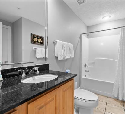 19 Colonnades 1202 Bathroom 2