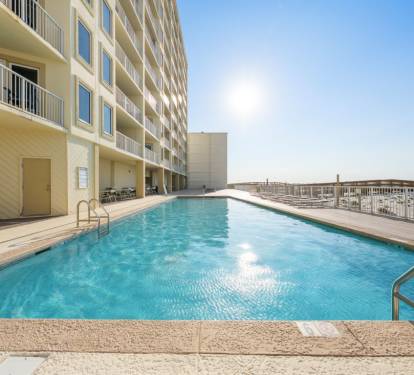 Boardwalk Outdoor Pool