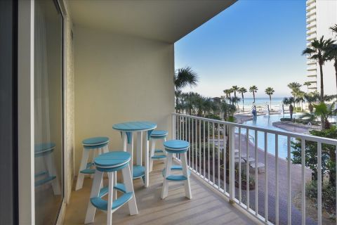 1BR 2BA Condo in Shores of Panama