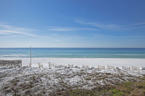 Bluegrass Beach Hideaway, vacation rental in Seacrest Condominiums, Condo Rental, 2 bedroom 2 bathroom and sleeps 6