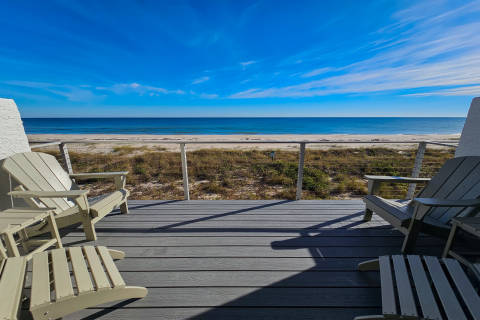 Island Vibe (Villa H-5), vacation rental in St. George Island, Condo Rental, 2 bedroom 2 &frac12; bathroom and sleeps 6