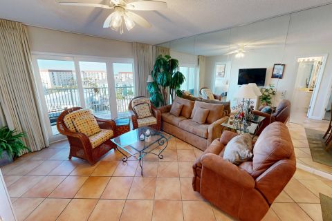 SeaCrest 605, vacation rental in Seacrest Condominiums, Condo Rental, 2 bedroom 2 bathroom and sleeps 6