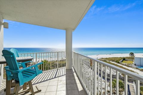 SeaCrest 501AB, vacation rental in Seacrest Condominiums, Condo Rental, 3 bedroom 3 bathroom and sleeps 9
