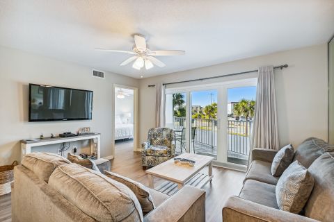 SeaCrest 211, vacation rental in Seacrest Condominiums, Condo Rental, 2 bedroom 2 bathroom and sleeps 6