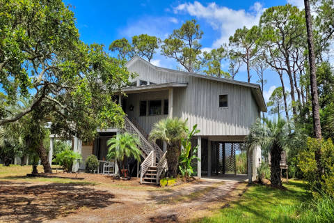 Shell Point, vacation rental in St. George Island, House Rental, 2 bedroom 3 bathroom and sleeps 4