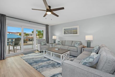 Bluegrass Beach Hideaway, vacation rental in Seacrest Condominiums, Condo Rental, 2 bedroom 2 bathroom and sleeps 6