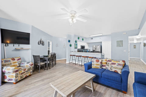 1722 Shores of Panama - Pool & Beach views, w/2 parking passes, lagoon-style pool & indoor pool