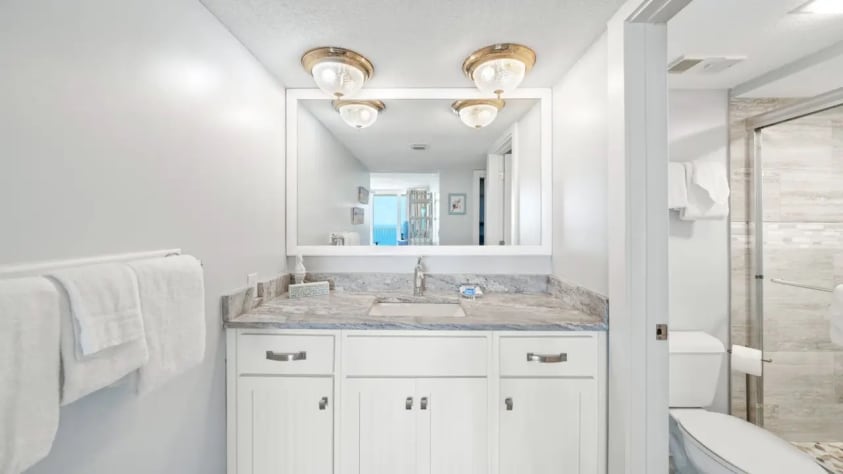 Private master bath