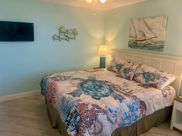 Guest King Bed