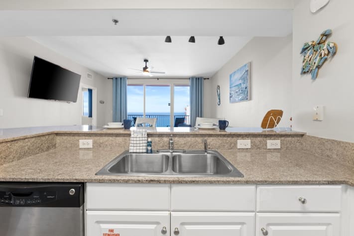 A kitchen with a view&mdash;enjoy sweeping Gulf scenery as you cook or unwind