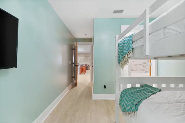 Bedroom 2 - Queen bunk (Emerald Waters)