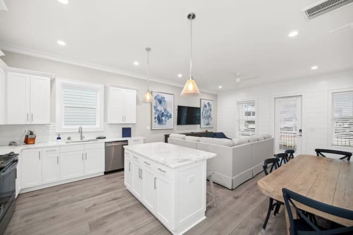 Incredibly clean chefs kitchen