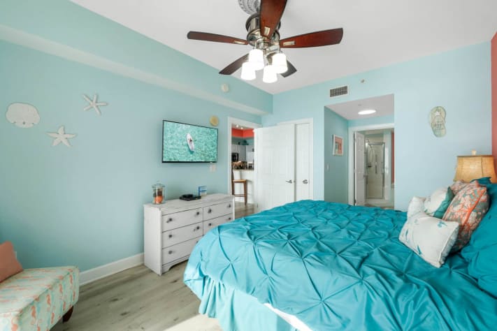 24 web or mls 14825 front beach rd 2106