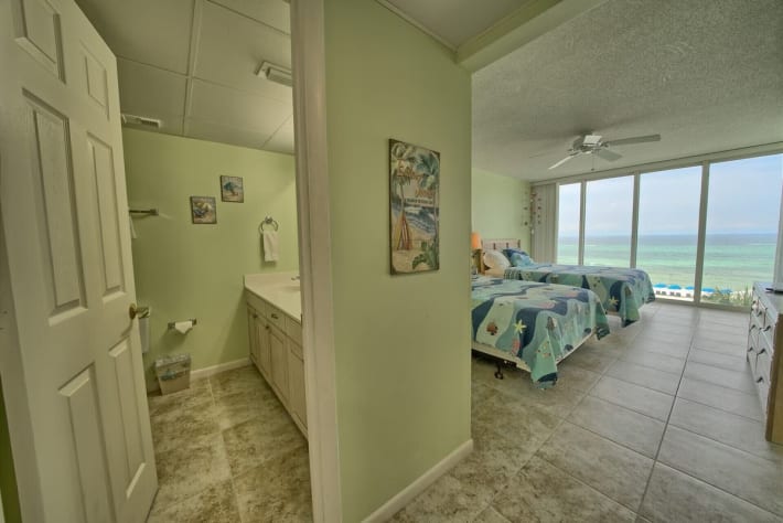 Oversized master with amazing 3rd level view, 2 queen pillow top beds with views