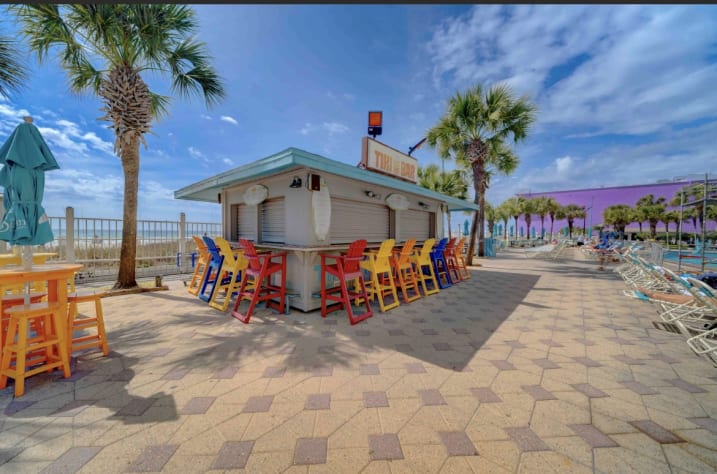 Tiki Bar 