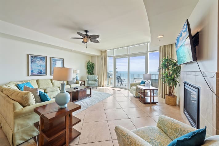 Turquoise Place 405C