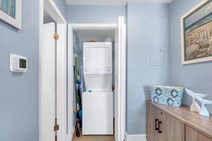 Washer/Dryer/Utility