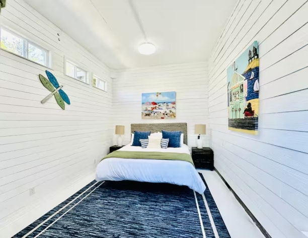 12 x 17 bedroom with private entrance on first floor