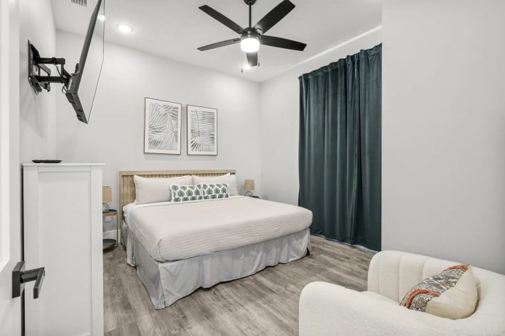 Bedroom