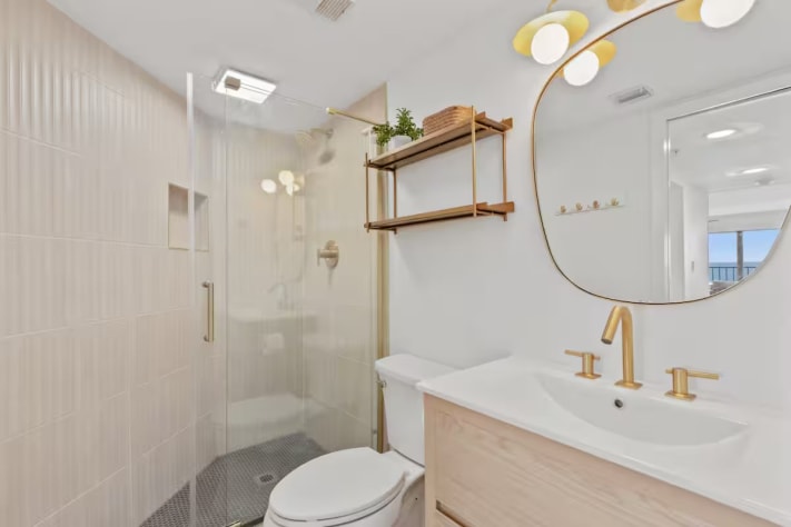 Shower and dressing space